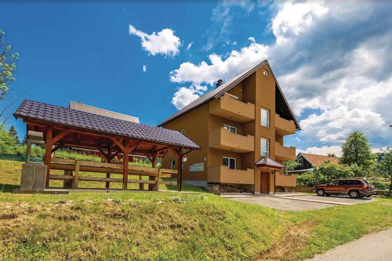 Family friendly apartments with a swimming pool Jasenak, Karlovac - 17501 Bagian luar foto