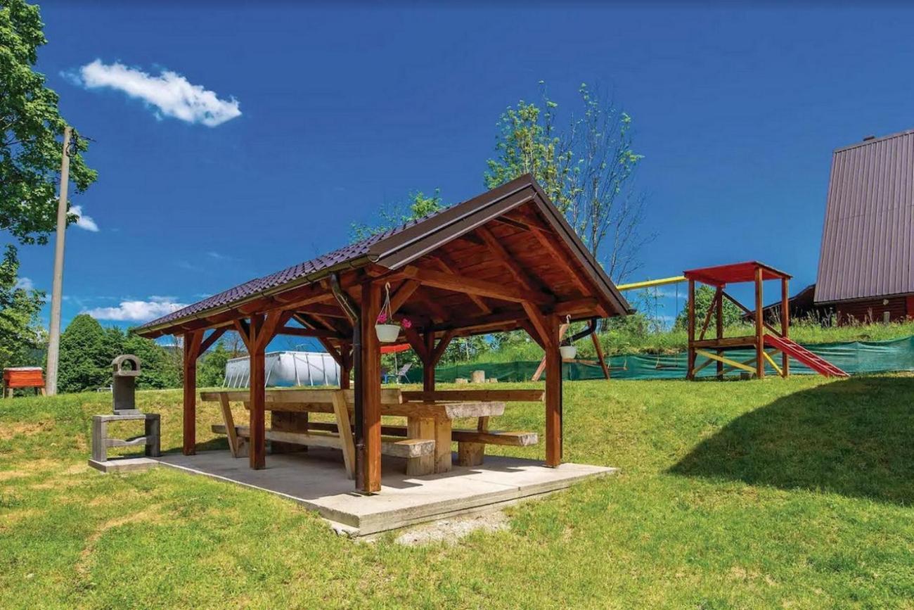 Family friendly apartments with a swimming pool Jasenak, Karlovac - 17501 Bagian luar foto